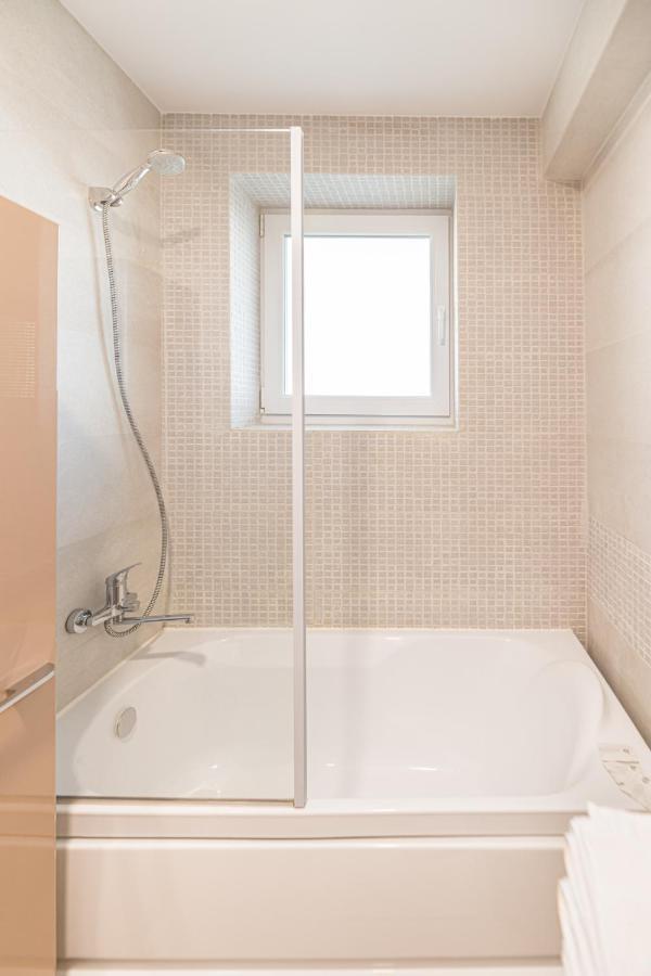 2 Narcis * Brasov
